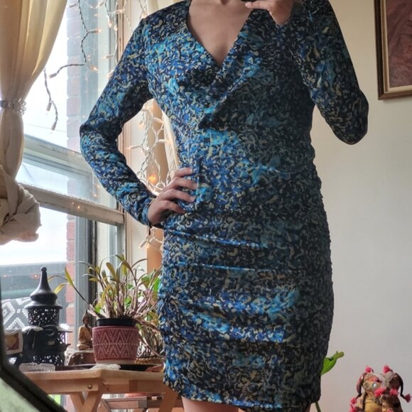 Guess by Marciano Aurora printed long sleeve dress - xs - Picture 1 of 8